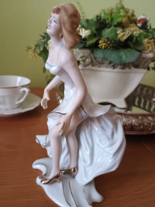 Figurka porcelanowa kolekcjonerska