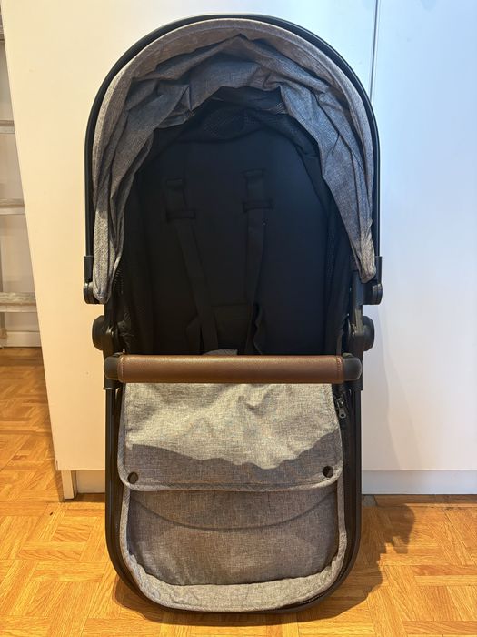 Bonny baby pram comfortable and clean