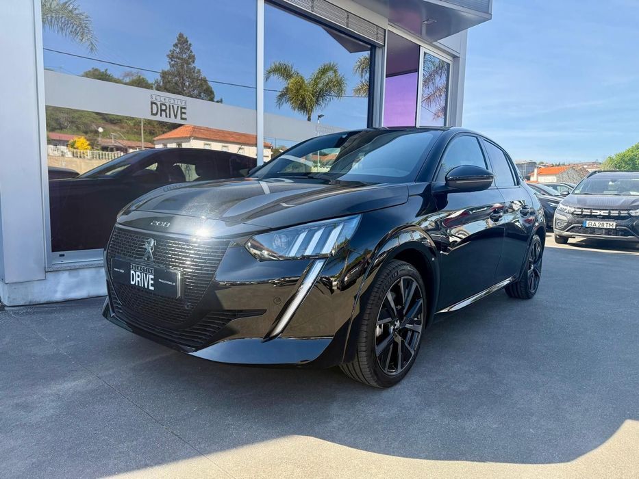Peugeot e-208 50 kWh GT Pack
