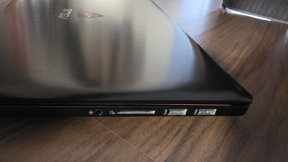 Portátil ASUS Rog