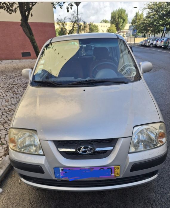 Vendo Hyundai Atos Prime  com avaria.