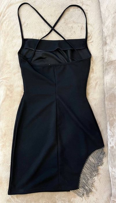 Сукня чорна міні з розрізом