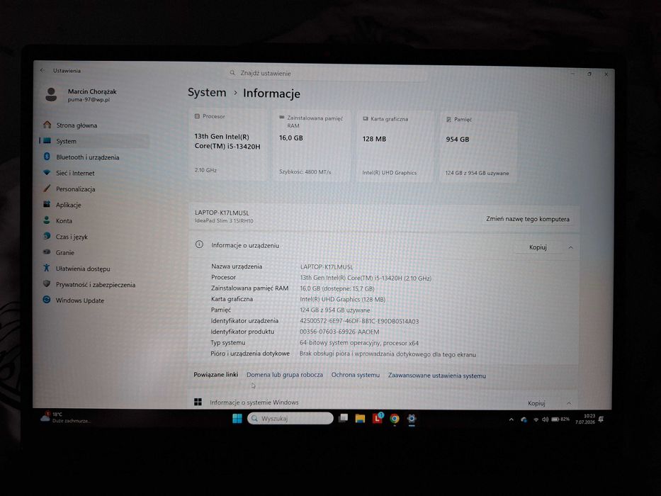 Lenovo IdeaPad Slim 3 15IRH10