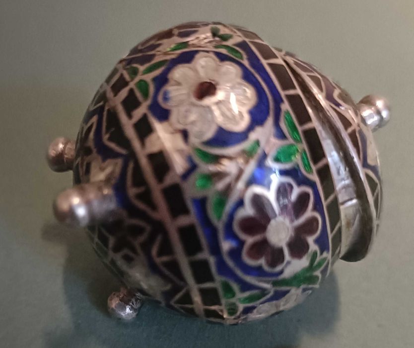 Solniczka ze srebra i emalii CLOISONNE