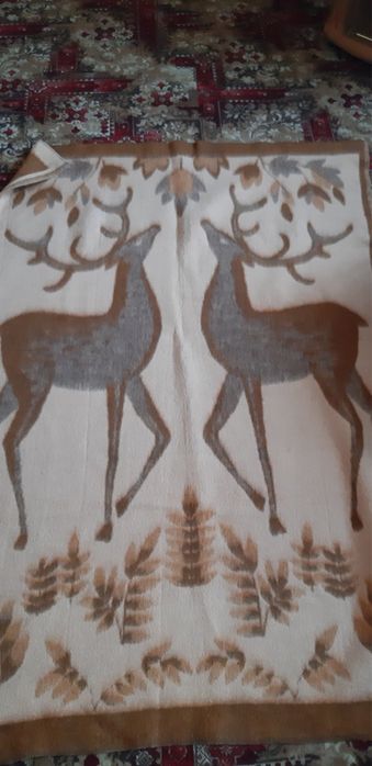 Одеяла верблюжье новые