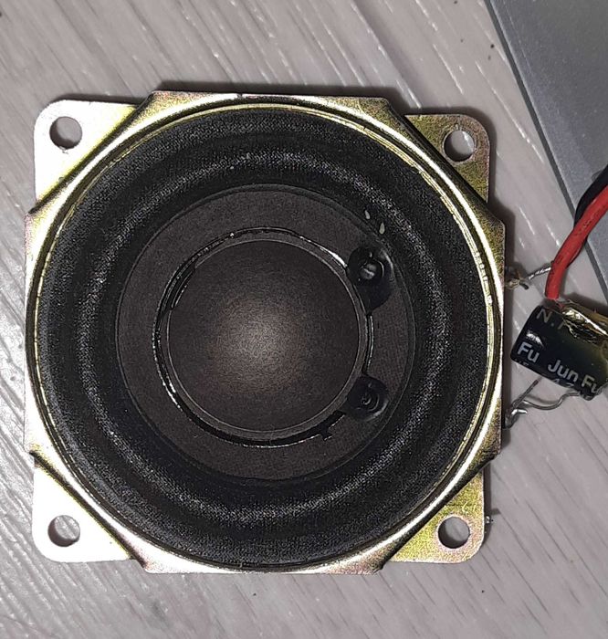 Колонки от музыкального центра.