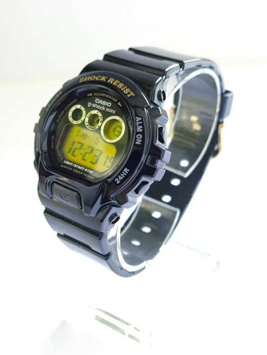 Casio G-shock mini GMN-690G