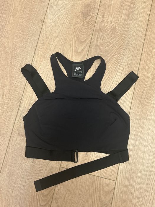 Nike топік спортивний