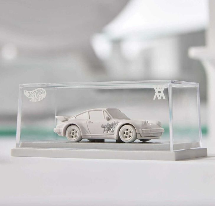 Hot Wheels x Daniel Arsham Eroded Porsche 930 and Rally Case