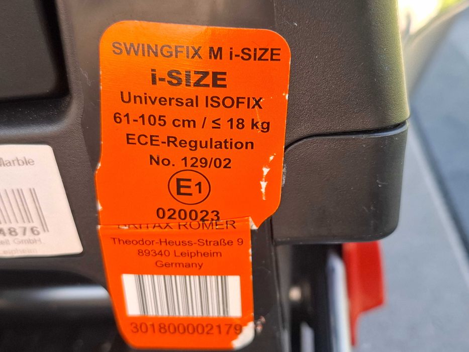 Fotelik obrotowy Britax Römer Swingfix M I-Size BR Blue Marble  [61-105 cm]