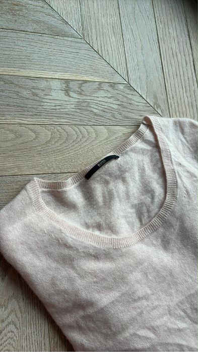 Sweter hugo boss 100 % kaszmir