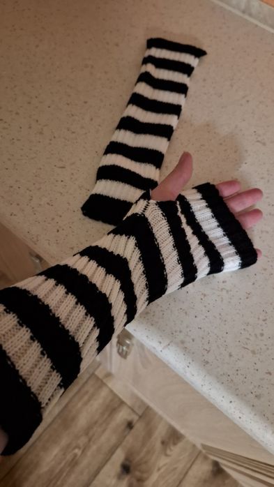 Rękawiczki damskie mitenki.