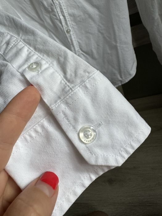 Рубашка белая в школу hugo boss оригинал.