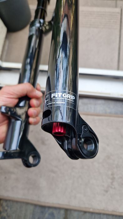 Nowy powystawowy Fox rhythm 110 mm Float boost fit grip na 29