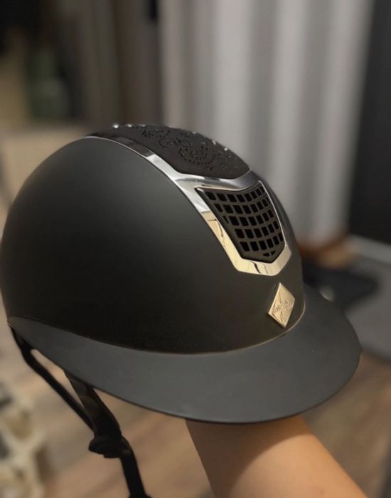 Kask jeździecki