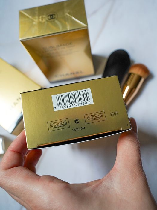 Сироватка-тон Sublimage L’Essence de Teint Chanel