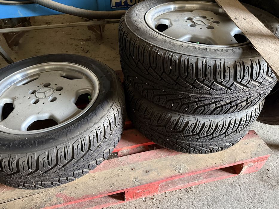 4 jantes Mercedes com pneus