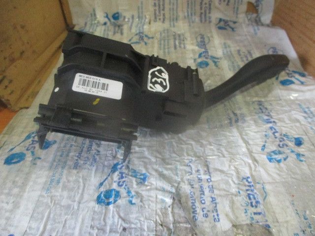 Conjunto / manetes de luzes e limpa vidros AUDI A4 (8E2, B6)