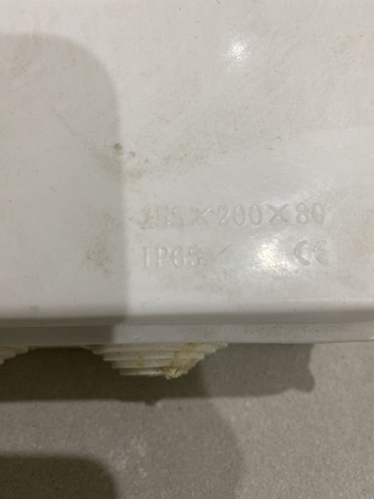 Ящик с автоматами встраевыемый 24 модуля с автоматами