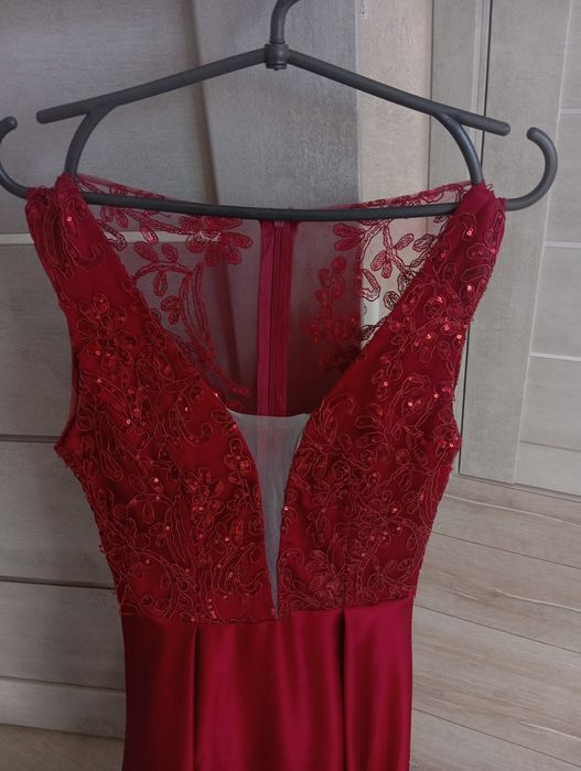 Бордова сукня  нарядна