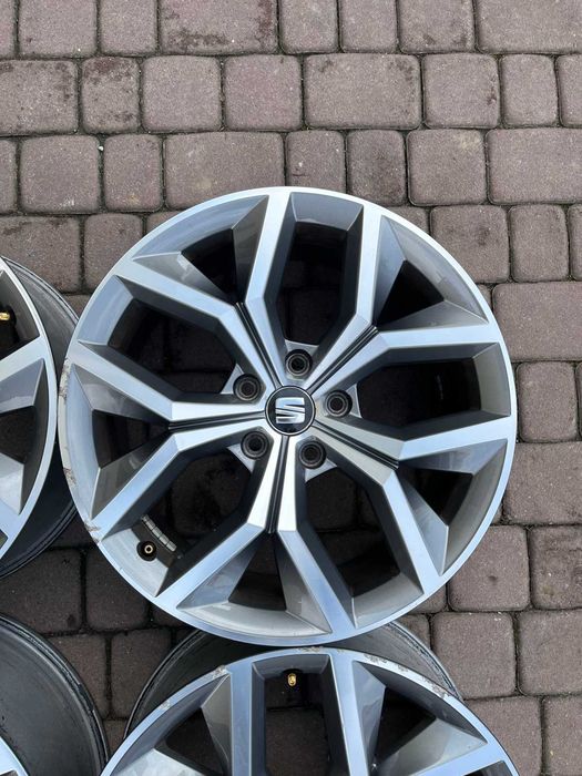 Oryginalne alufelgi Seat 5x112 18 cali LEON FR Ateca Exeo Altea Bicolor