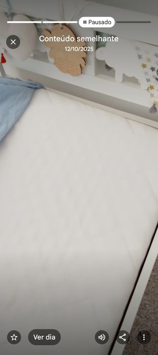 Vendo cama e colchao criança
