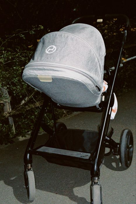 Продам прогулочную коляску Cybex