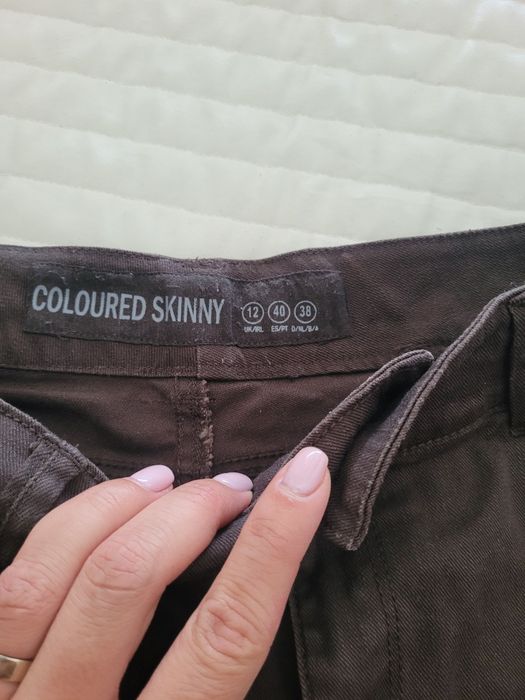 Calças de ganga castanhas skinny