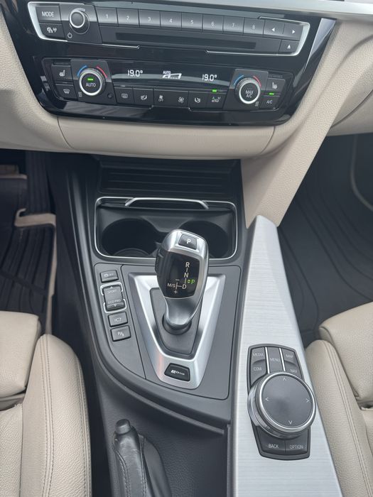 BMW F30 330e  m-paket Hybrid 2016 europa