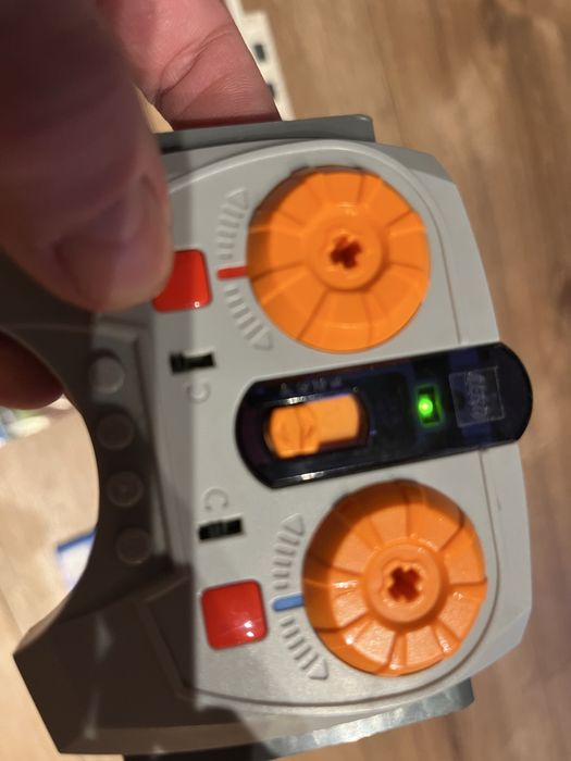 Lego pociąg pasażerski 60051