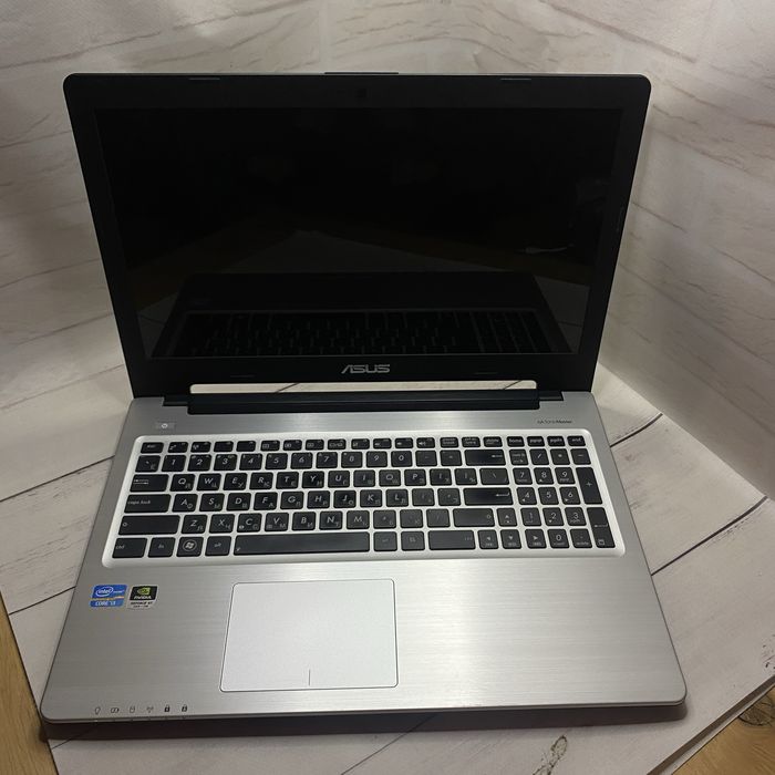 Ноутбук ASUS K56CB i3/2GB відеокарта/4GB ОП/500GB