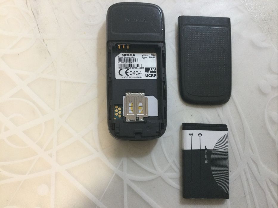 Нокия 1200 /1110 в оригинальной коробке.
