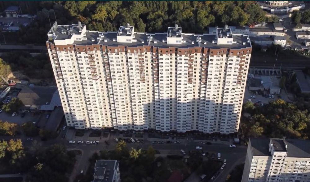 ЖК Караваєві Дачі Соломянка Польва 73 415м під медцентр офіс школа зал
