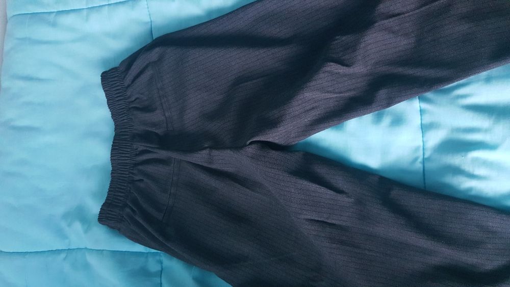 Calças senhora estilo cigarette