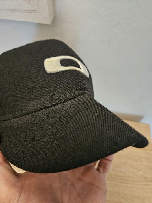 Czapka z daszkiem Oakley New Era sq o black 100% Wool uszkodzony dasze