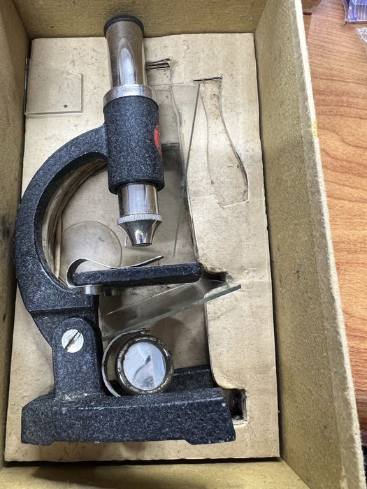 Вінтажний англійський учнівський мікроскоп Students Microscope No.2 Made in England