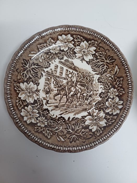 Chávena de café mais taça antiga