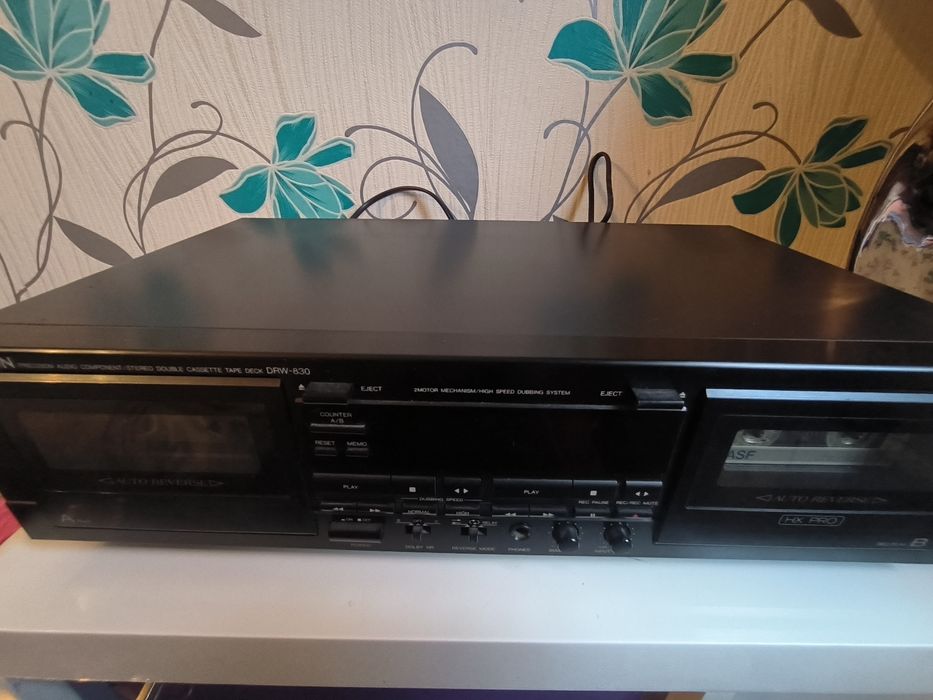 Magnetofon Denon DRW 830