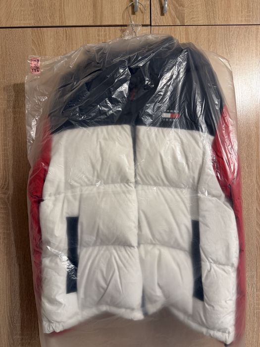 Пуховик жіночий Tommy Jeans