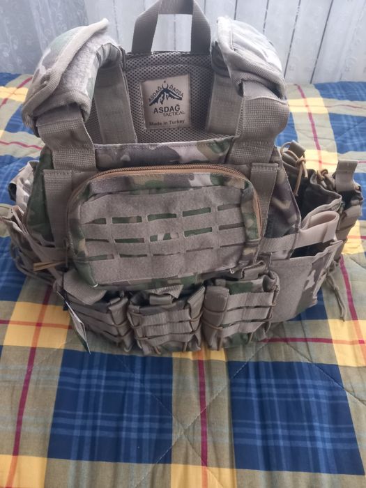 Плитоноска з магазинами