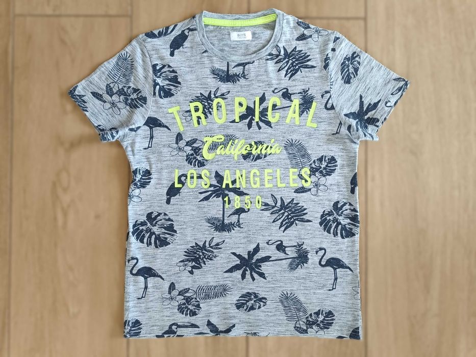 Bluzka bluzeczka krótki rękaw tropical 128/134
