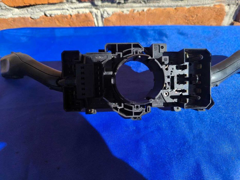 Підрульовий перемикач в зборі VAG 8L0953513G / 4B0953503G