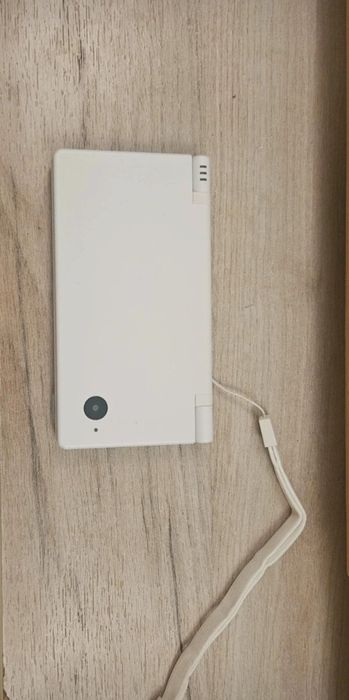 Nintendo ds + gry + aksesoria