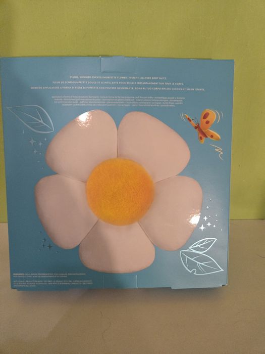 Puszek FENTY BEAUTY rozświetlający  z brokatem sygnowane SMERFAMI