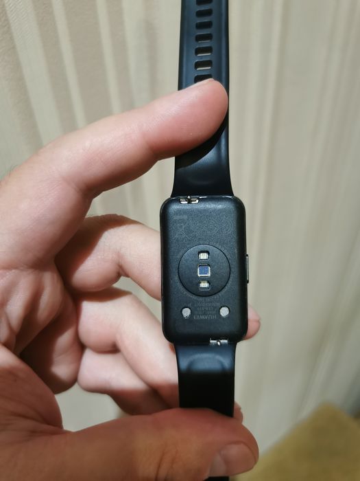 Смарт годинник huawei band 7