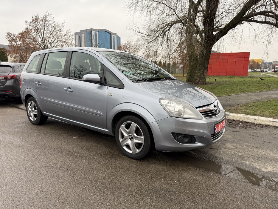 Opel Zafira з Німеччини 7 місць