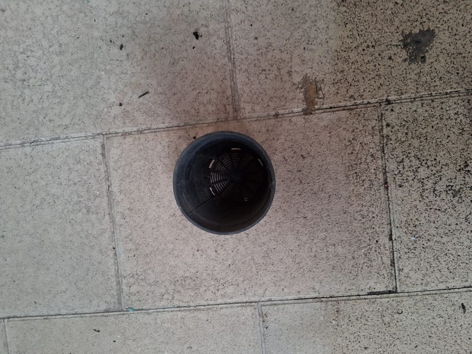 Vasos pretos 3,85 litros