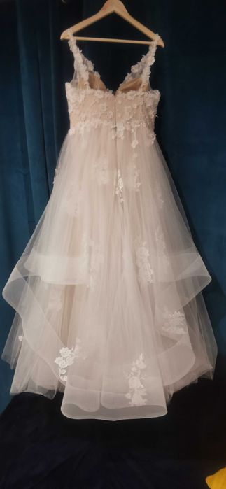 Piękna suknia ślubna r. 40