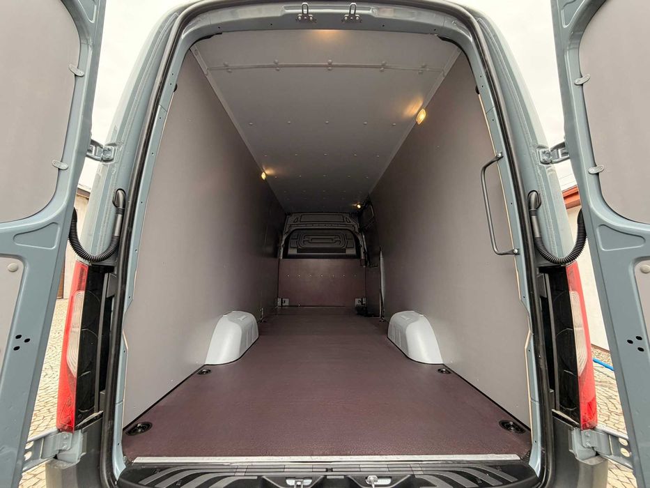 Mercedes Sprinter L3H2 Zabudowa samochodu auta dostawczego