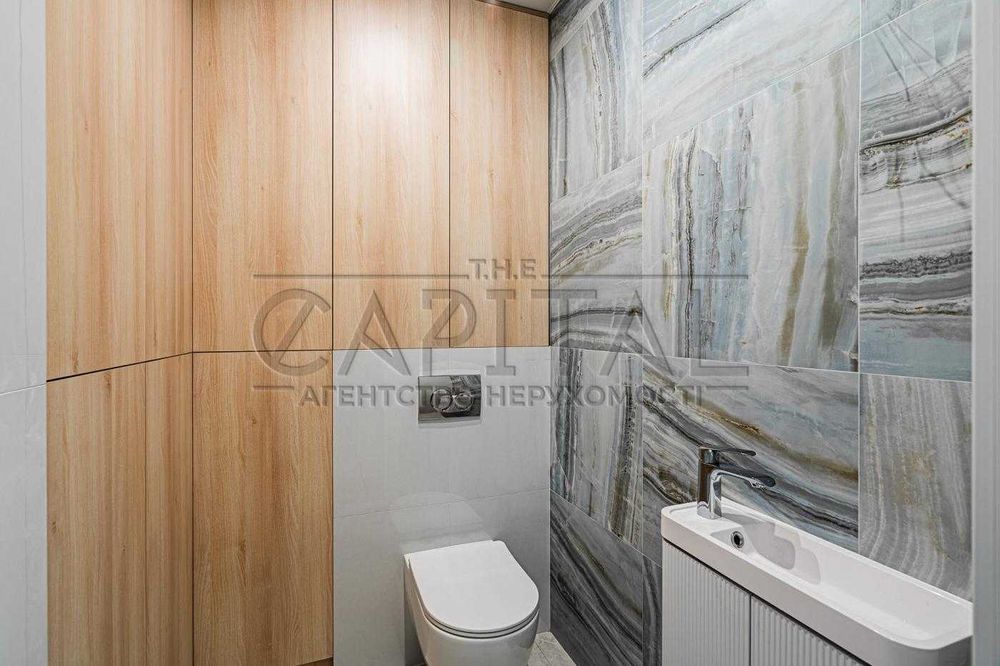 Перша здача! Чотирикімнатна на Подолі Закритий ЖК 044 Кирилівська 37